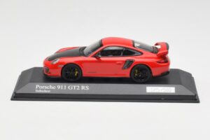 Porsche 911 997.2 GT2 RS Rdeča s Črnimi Platišči Minichamps 1:43 400069407 Kovina