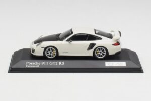 Porsche 911 997.2 GT2 RS Bela s Srebrnimi Platišči Minichamps 1:43 400069405 Kovina