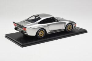Porsche 911 930 Almeras Biturbo 3.3 Srebrna Kess 1:18 KE18005B Smola – slika 2 od 6