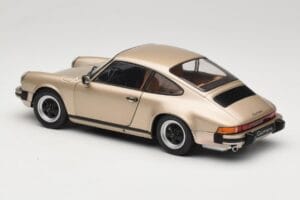 Porsche 911 Carrera 3.2 Bronast Solido 1:18 S1802602 Kovina – slika 7 od 8