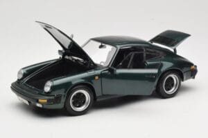 Porsche 911 Carrera Green Metallic Minichamps 1:18 100063022 Kovina – slika 2 od 8