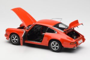 Porsche 911 Carrera RS 2.7 Oranžna AUTOart 1:18 78057 Kovina – slika 5 od 8