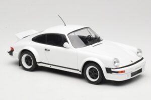 Porsche 911 SC GT Race Version IXO 1:18 18CMC007 Kovina – slika 4 od 6