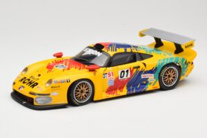 Porsche 911 GT1 #1 D. Rohr / R. Pilgrim / A. McNish 1997 UT Models 1:18 39724 Kovina