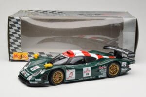 Porsche 911 GT1 #5 GT1 1997 Maisto 1:18 56055 Kovina – slika 8 od 8