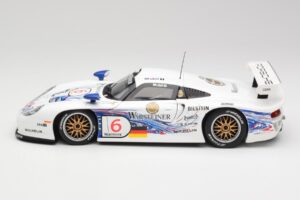 Porsche 911 GT1 #6 T. Boutsen / H-J. Stuck 1997 UT Models 1:18 39720 Kovina – slika 4 od 8