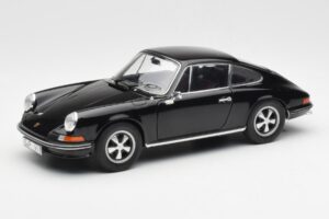 Porsche 911 S Črn Schuco 1:18 450047200 Kovina