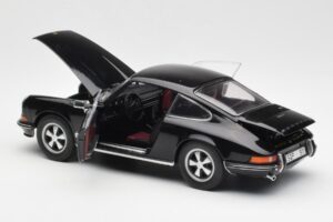 Porsche 911 S Črn Schuco 1:18 450047200 Kovina – slika 5 od 8