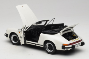 Porsche 911 SC Kabriolet Bel Minichamps 1:18 100063031 Kovina – slika 5 od 8