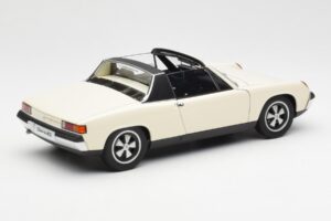 Porsche 914/6 Svetla Slonovica AUTOart 1:18 77933 Kovina – slika 3 od 8