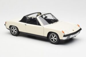 Porsche 914/6 Svetla Slonovica AUTOart 1:18 77933 Kovina – slika 6 od 8