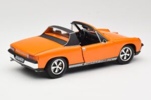 Porsche 914/6 Oranžna Revell 1:18 08864 Kovina – slika 3 od 8