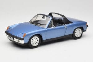 Porsche 914 Modra Revell 1:18 08975 Kovina