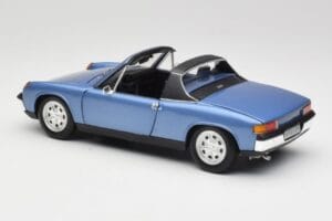 Porsche 914 Modra Revell 1:18 08975 Kovina – slika 7 od 8