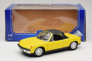 Porsche 914 Rumen Revell 1:18 08976 Kovina – slika 8 od 8