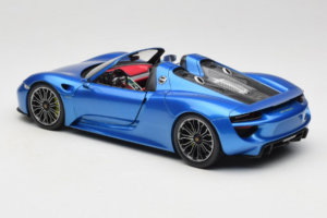 Porsche 918 Spyder Blue Metallic Minichamps 1:18 110062432 Kovina – slika 7 od 8