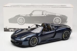 Porsche 918 Spyder Moder Metallic Minichamps 1:18 113062434 Kovina – slika 8 od 8