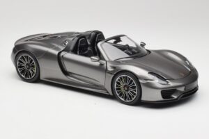 Porsche 918 Spyder Liquid Metal Srebrna Minichamps 1:18 110062430 Kovina – slika 6 od 8