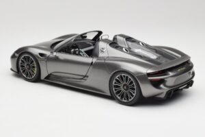 Porsche 918 Spyder Liquid Metal Srebrna Minichamps 1:18 110062430 Kovina – slika 7 od 8
