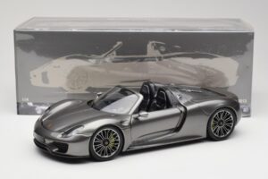 Porsche 918 Spyder Liquid Metal Srebrna Minichamps 1:18 110062430 Kovina – slika 8 od 8