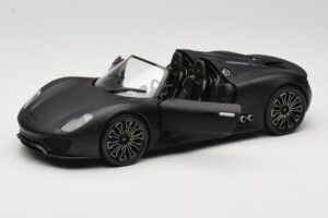 Porsche 918 Spyder Matte Black Minichamps 1:18 110060031 Kovina – slika 2 od 8
