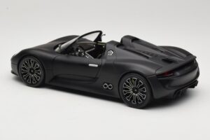 Porsche 918 Spyder Matte Black Minichamps 1:18 110060031 Kovina – slika 7 od 8