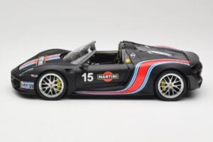 Porsche 918 Spyder Weissach Package Matt Black With Martini Stripes Minichamps 1:18 110062445 Kovina – slika 4 od 8