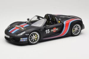 Porsche 918 Spyder Weissach Package Matt Black With Martini Stripes Minichamps 1:18 110062445 Kovina