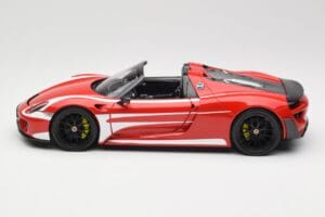 Porsche 918 Spyder Weissach Package Rdeč & Bele Črte Minichamps 1:18 110062442 Kovina – slika 5 od 9