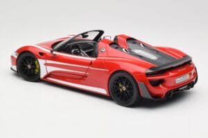 Porsche 918 Spyder Weissach Package Rdeč & Bele Črte Minichamps 1:18 110062442 Kovina – slika 8 od 9