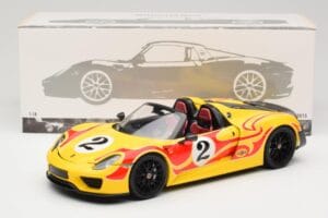 Porsche 918 Spyder Weissach Package Rumen S Črtami Minichamps 1:18 110062446 Kovina – slika 8 od 8