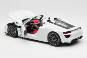 Porsche 918 Spyder Bel Minichamps 1:18 110062436 Kovina – slika 5 od 8