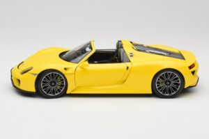 Porsche 918 Spyder Rumen Minichamps 1:18 110062434 Kovina – slika 4 od 8