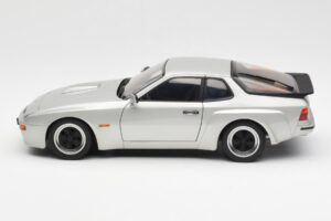 Porsche 924 Carrera GT Diamond Srebrn AUTOart 1:18 78002 Kovina – slika 4 od 8