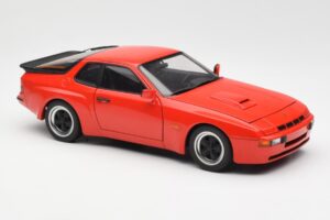 Porsche 924 Carrera GT Guards Rdeč AUTOart 1:18 78003 Kovina – slika 6 od 8