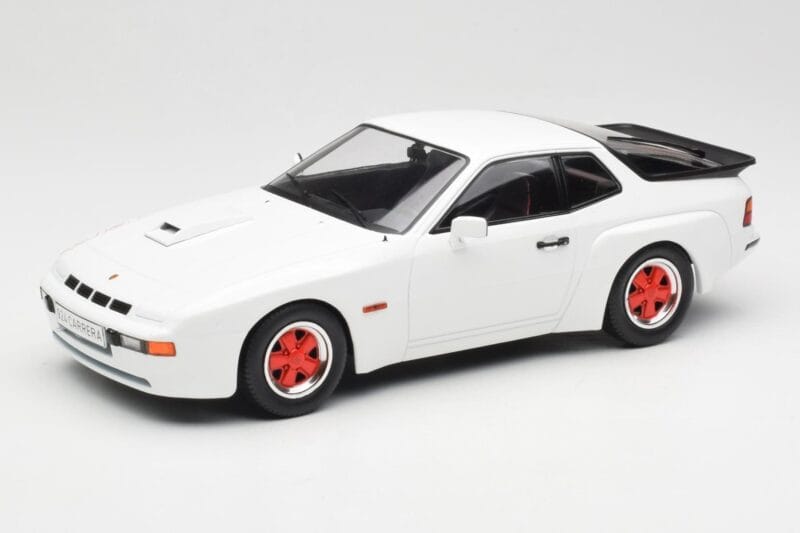 Porsche 924 Carrera GT Bel & Rdeče Platišča MCG 1:18 MCG18303 Kovina