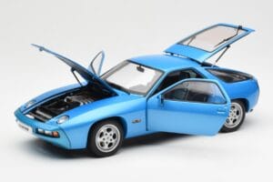Porsche 928 Modra AUTOart 1:18 77901 Kovina – slika 2 od 8