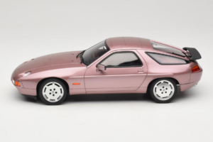 Porsche 928 S Cassis Red Metallic GT Spirit 1:18 GT524 Smola – slika 3 od 6