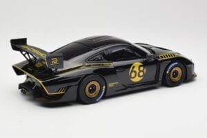 Porsche 935/19 Črn z Zlatimi Črtami Minichamps 1:18 155067568 Kovina – slika 2 od 6