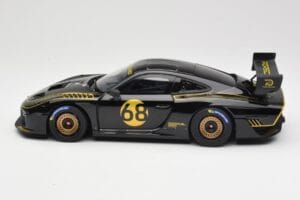 Porsche 935/19 Črn z Zlatimi Črtami Minichamps 1:18 155067568 Kovina – slika 3 od 6