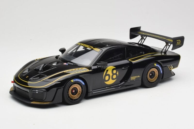 Porsche 935/19 Črn z Zlatimi Črtami Minichamps 1:18 155067568 Kovina