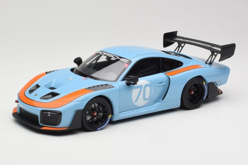 Porsche 935/19 Grello 77 Motorsport Gulf Minichamps 1:18 155067570 Kovina