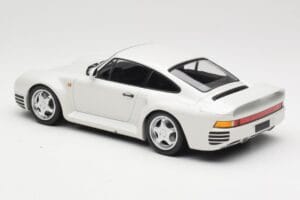 Porsche 959 White Metallic Minichamps 1:18 155066206 Kovina – slika 5 od 6
