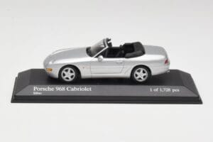 Porsche 968 Srebrna Minichamps 1:43 400062332 Kovina