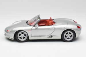 Porsche Boxster 986 Srebrna Maisto 1:18 37800-M3 Kovina – slika 4 od 8