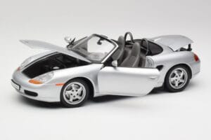 Porsche Boxster 986 Kabriolet Arctic Srebrna Metalik UT Models 1:18 27852 Kovina – slika 2 od 8