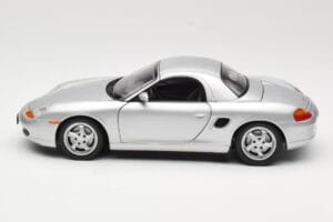 Porsche Boxster 986 Hard Top Srebrn UT Models 1:18 27854 Kovina – slika 4 od 8