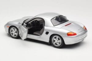 Porsche Boxster 986 Hard Top Srebrn UT Models 1:18 27854 Kovina – slika 5 od 8