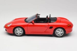 Porsche Boxster S 986 Guards Rdeč UT Models 1:18 27861-M1 Kovina – slika 4 od 8