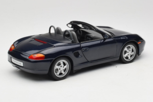 Porsche Boxster 986 S Night Blue UT Models 1:18 WAP021006-R1 Kovina – slika 3 od 8